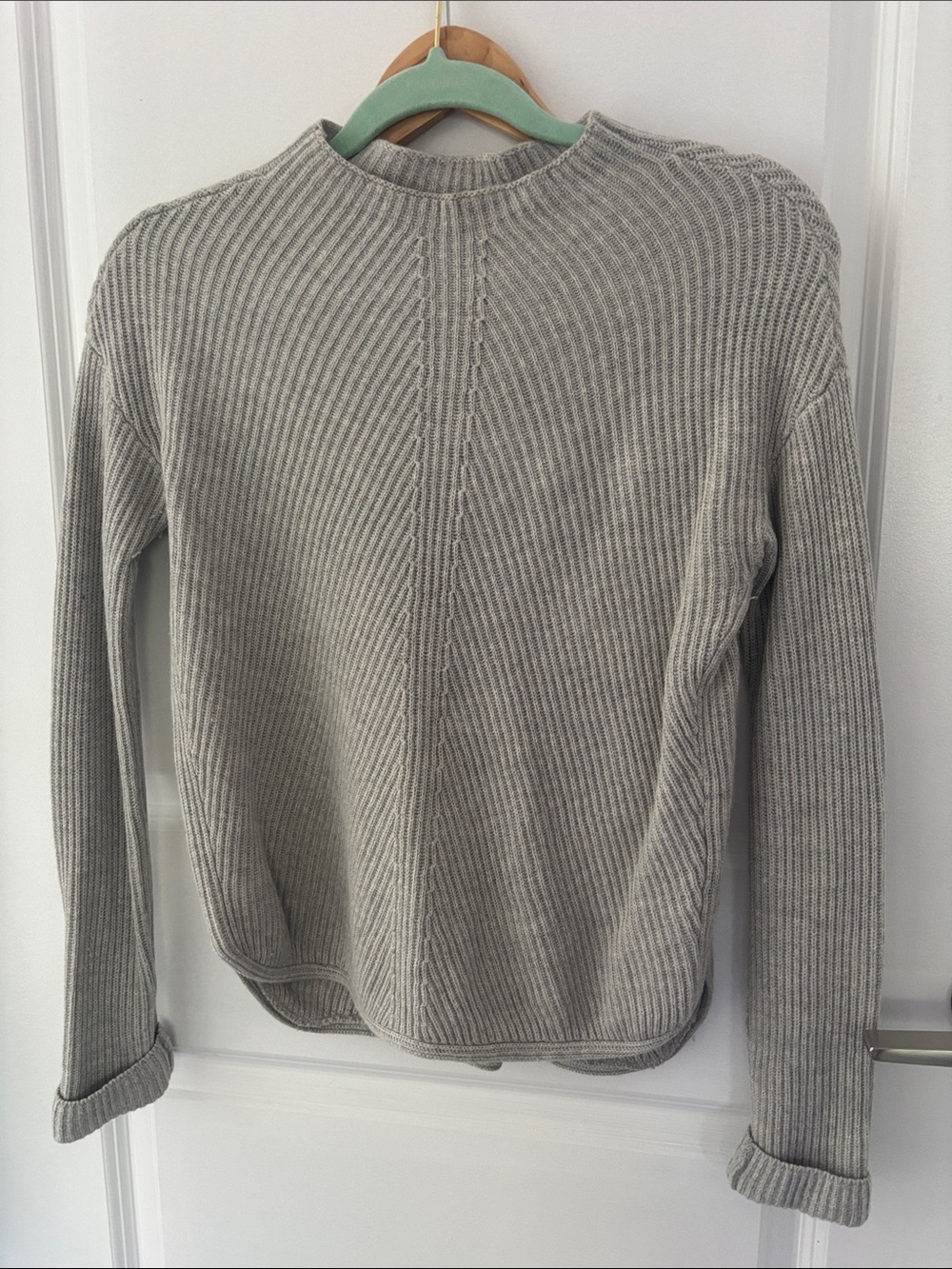 Babaton Ribbed Knit Crew Sweater - Light Gray